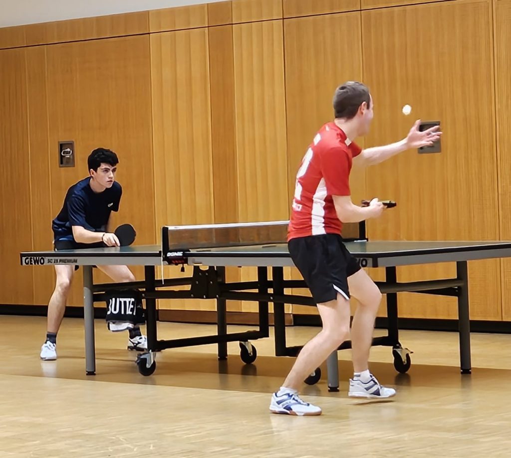 Jan Wich (vorne) gegen Julian Schledt im Viertelfinale.